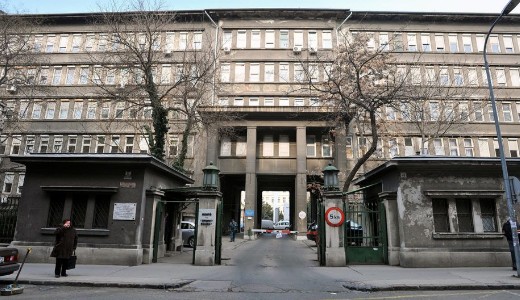 Szakorvoshi�ny miatt ideiglenesen bez�r a P�terfy K�rh�z �rseb�szete