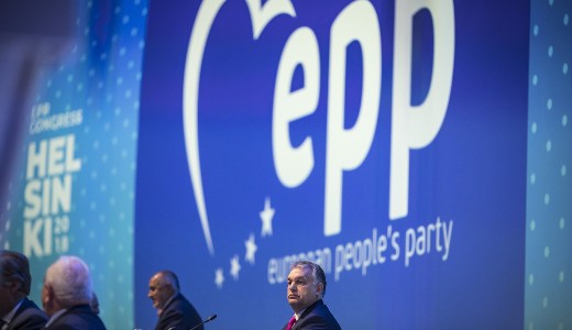 13 ellene, m�gsem kell f�lnie a Fidesznek