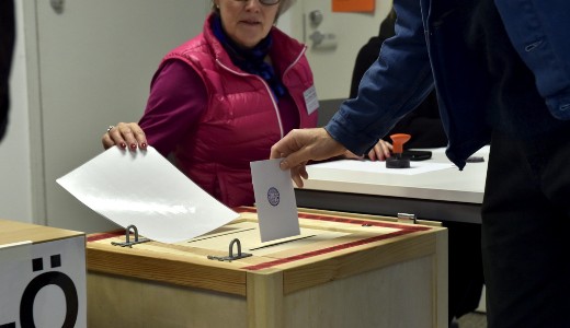A szoci�ldemokrat�k vezetnek a finn v�laszt�son