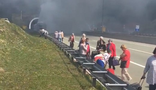 Kigyulladt egy magyarokat sz�ll�t� turistabusz Horv�torsz�gban