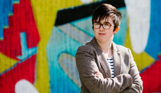 Agyonl�ttek egy �js�g�r�n�t �szak-�rorsz�gban, mik�zben egy zavarg�sr�l tud�s�tott