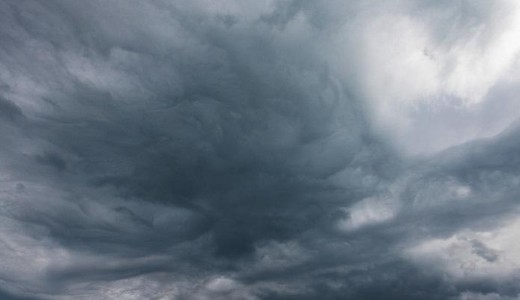 V�ge a napos id�nek: viharos sz�llel j�n az es� 