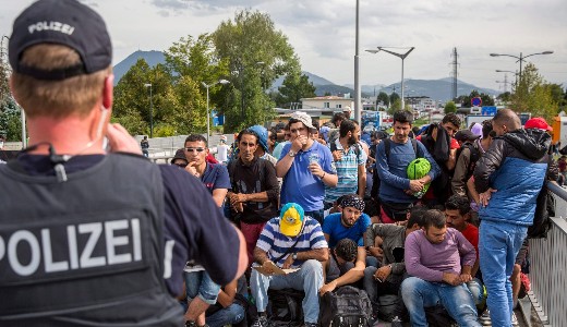 A n�metek t�bbs�ge el�gedetlen a bev�ndorl�sp�rtiakkal szemben