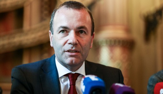 Manfred Weber szerint Magyarorsz�g rossz ir�nyba tart Orb�nnal