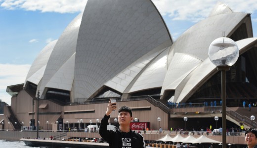 �szt�l minden turist�nak fizetnie kell, ha �j-Z�landra megy