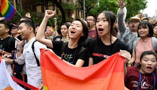 Tajvan az els� �zsiai orsz�g, ahol a korm�ny alkalmazkodik a melegekhez