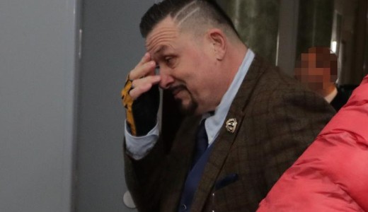 Breaking: Lagzi Lajcsi �sszeesett a b�r�s�g mell�khelyis�g�ben