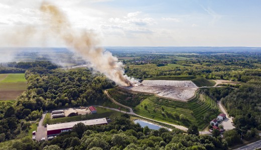 500 n�gyzetm�teren �gett a nagykanizsai hullad�klerak�