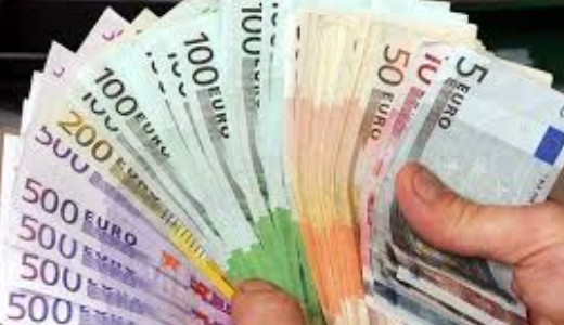 Legyen �vatos, egyre t�bb a hamis eur�bankjegy!