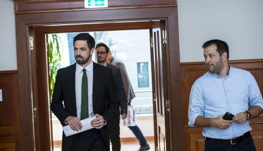 Nem ment el a rom�n nagyk�vet, hi�ba k�rte be Szijj�rt�