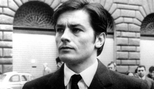 Agyv�rz�st kapott Alain Delon