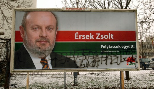 Fell�zadt a hatvani MSZP a k�zpont ellen