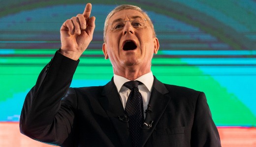 Gyurcs�ny a Fidesznek: De h�ly�k vagytok, franc se akar ker�t�st bontani