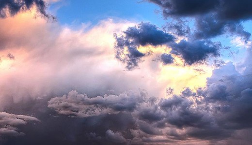 K�kem�ny sz�lviharral csap le a hidegfront, els�pri a h�tv�gi j� id�t 