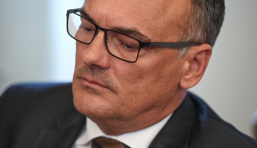 Jachtos, n�t�rsas�gos k�pekkel t�madj�k Borkait, szerinte a hazugs�gok a kamp�ny r�szei