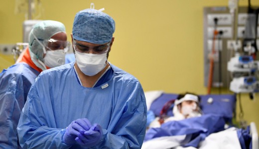 Pnteken kzel ezren haltak bele a jrvnyba Olaszorszgban