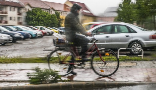 Vasrnap megint a nyakunkba szakad az g