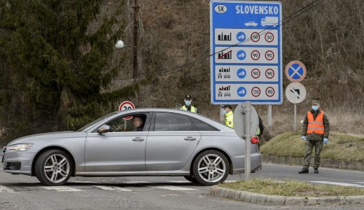 Vizsglja az EU, hogy kivteleznek a magyar hatron a visegrdi orszgok polgraival