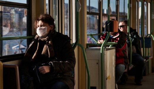 Nyolcezer forintos bntetst fizet, aki maszk nlkl utazik