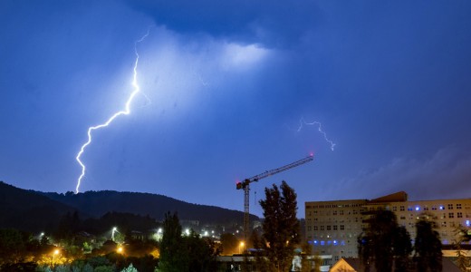 Nyakunkon az tletid, kiadtk a riasztst