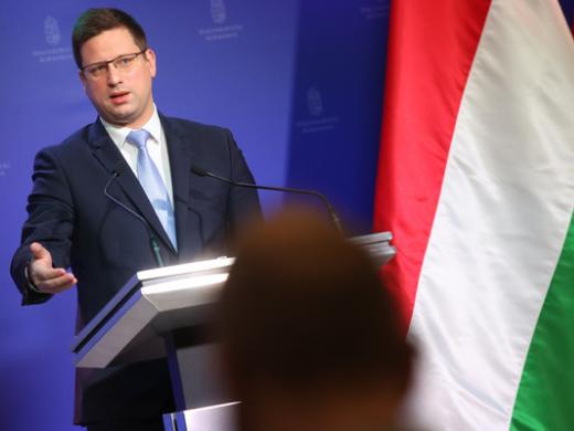 Fontos: Gulys Gergely bejelentse a kamatstoprl