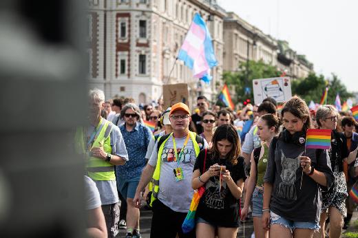 Mr hsz unis tagllam kveteli, hogy Budapest vizsglja fell a Pride betiltst