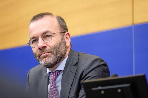 Orb�n Viktorr�l besz�lt Manfred Weber: Az�rt r�gtam ki, mert ami sok, az sok